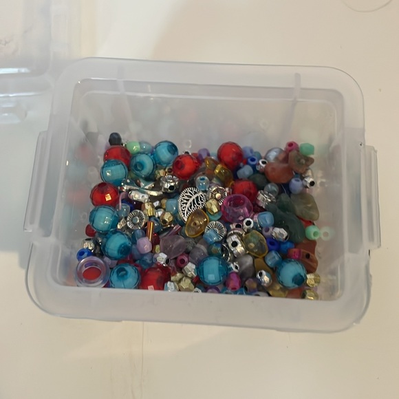 Mixed multicoloredbeads - Picture 6 of 6